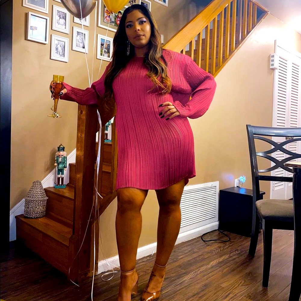 Well Done Boutique slinky pink dress, one sz fits most.